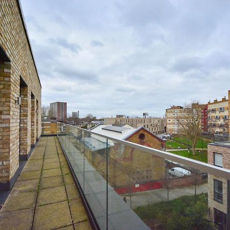 Apartment Wharf - Cambridge Av London Exteriör bild